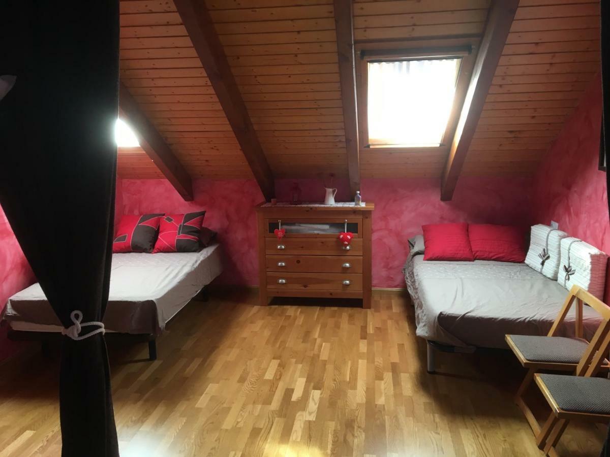 Duplex Altos De Santiago Buhardilla Apartman Villanúa Kültér fotó