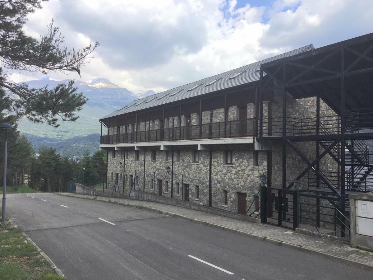 Duplex Altos De Santiago Buhardilla Apartman Villanúa Kültér fotó